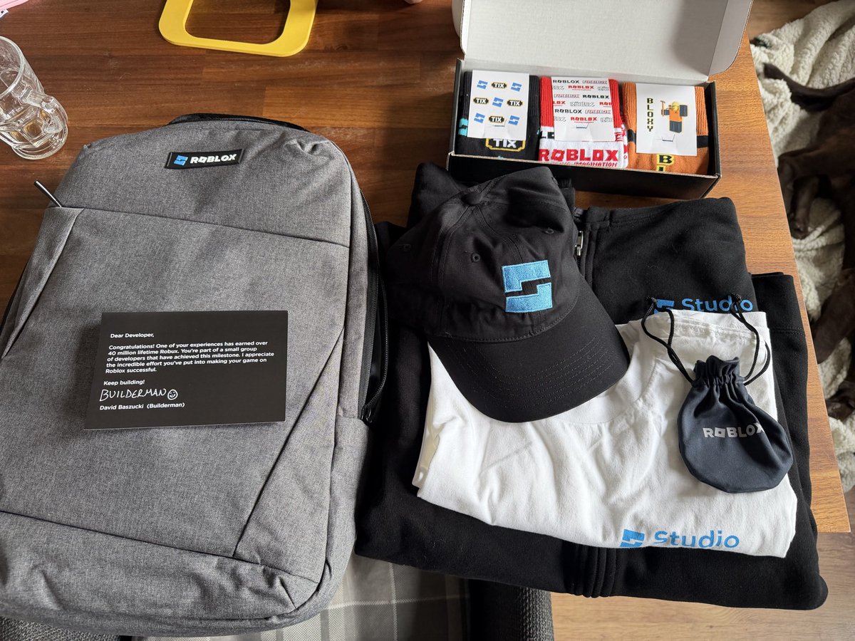 DutchDevelop's tweet photo. Thank you so much @Roblox and @DavidBaszucki ! Ive been on this platform for more than 15 years and i am glad that it’s my full time job making Roblox games! 

#robloxdev #robloxㅤ https://t.co/h5cKeIYDZC