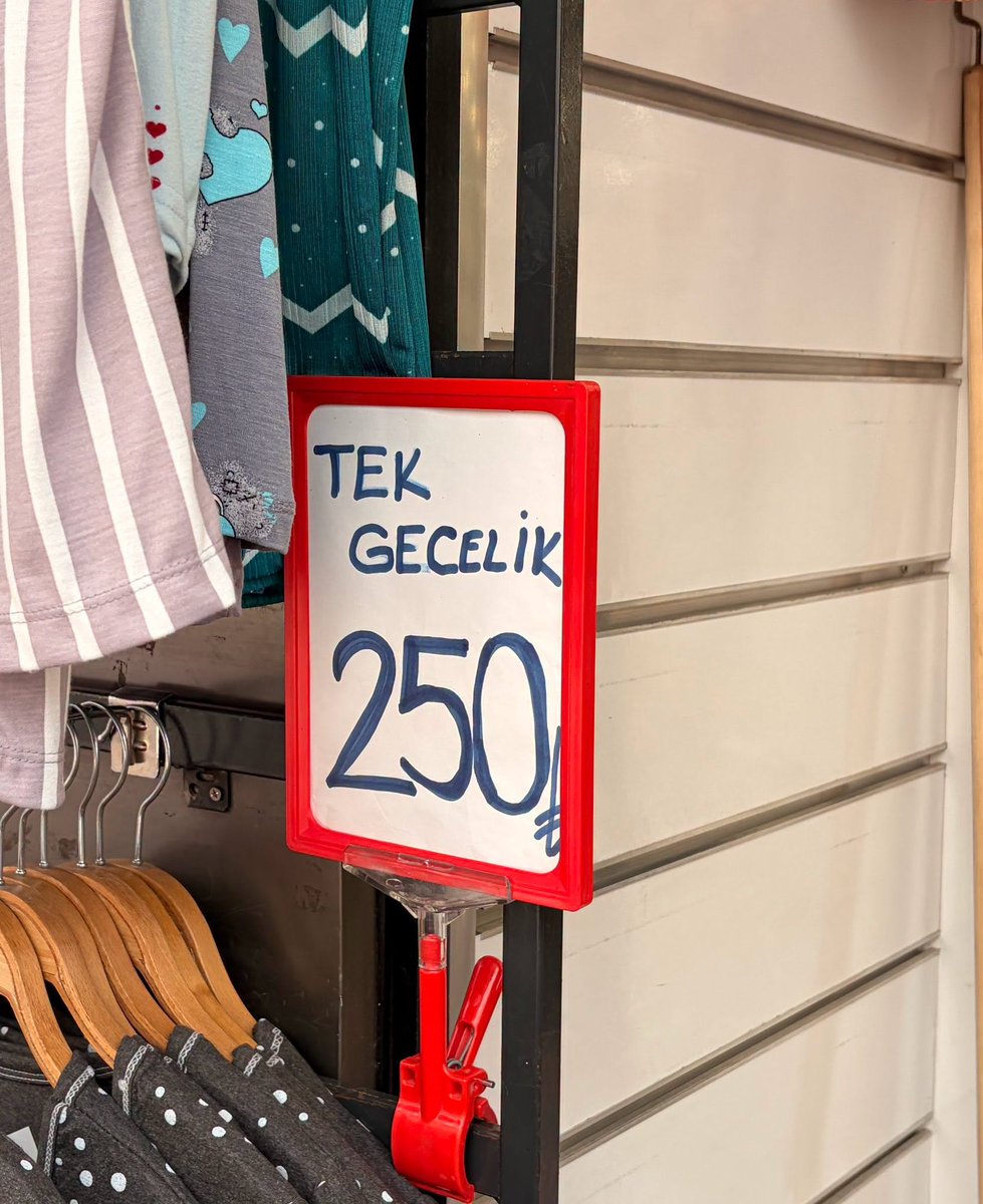 byokann35's tweet photo. Ucuzmuş 🤦🤭😁 https://t.co/YHK39sOART