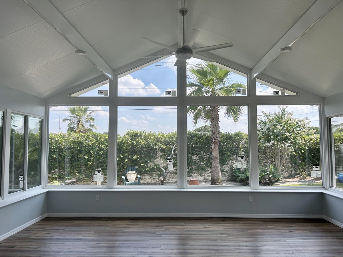 JackHallJrs's tweet photo. https://t.co/nC0MC7h4JT, #insulatedroofpanels, #insulatedwindows, #jackhalljrsconstruction, #patiowindows, #sunroom, #sunroomconversion, #winterhaven, https://t.co/64NHux9Tfd