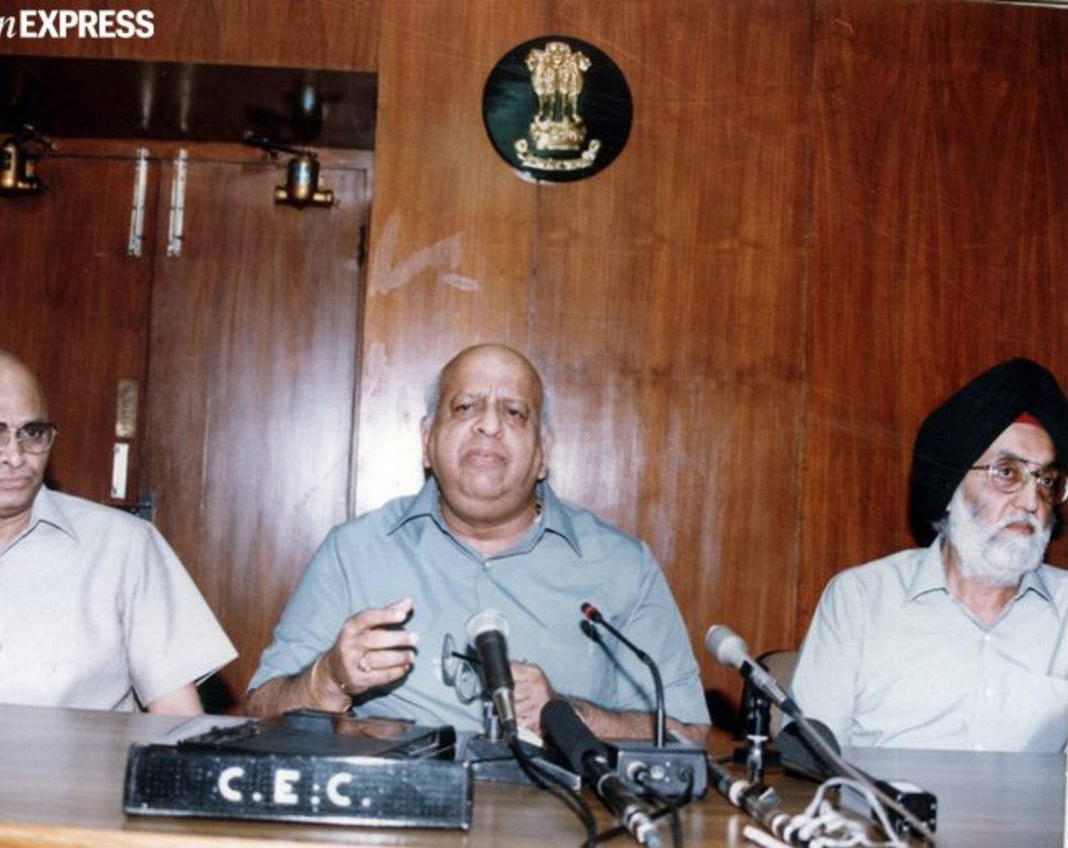 IndicMatrix's tweet photo. Look how much great election commission and commissioner was at congress time 

3 Election Commissioners in this pic

2 of them later joined Congress

One of them even became a minister
>Nehru became Prime Minister by stealing votes.
>Emergency happened because court founded that Indira Gandhi won due to vote chori,
>Votes were being stolen by capturing more than half of the booths during the Congress government's tenure.