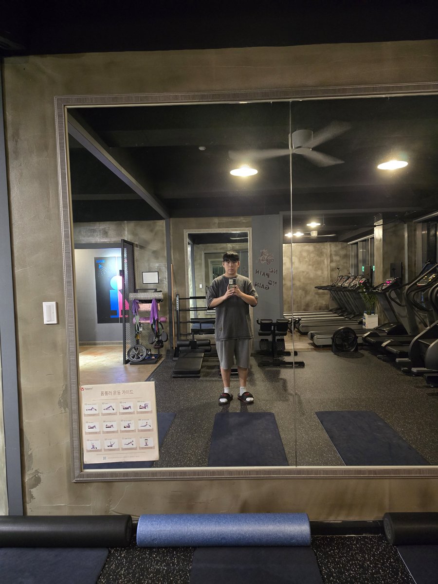 Noah_lol1004's tweet photo. Hello everyone Its been a while 😃
I want to share my life updates and what I'm doing now

I lost 18 kg of body weight from july to now(still in progress)

After 2 months life without league I started soloq from 1 month ago
Now I'm 1700lp with 70% winrate
(I'm trying to make top 10)

After without competition some months I became missing competition
And I'm missing my friends in europe and lec 😢

 I heard that I can delay military until 2028 (2 more years!)
so I will try to comeback and put  my everything until ends

Thank you for reading and I hope I can see you all next year again :)  🫡