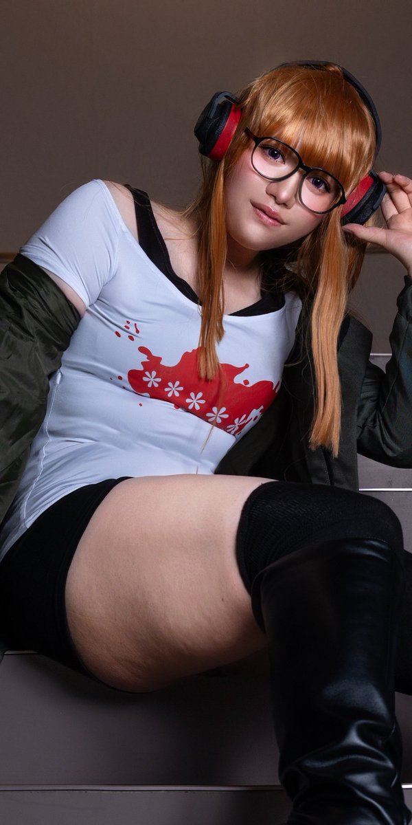 Rako_cococos's tweet photo. #Cosplay  
流行ってた3分割！！🎧🎮

#Persona5
📸.@mayomayo5963  マヨさん https://t.co/mStPkUCNDM
