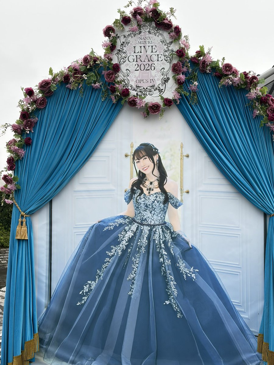 ROAR16729218's tweet photo. 「NANA MIZUKI LIVE GRACE 2026 -OPUS Ⅳ-」
初GRACE！
クラッシック大好き民として夢に見た LIVE。

代々木体育館ってことで音響に不安があったのですが、いい位置にスピーカーがあり、問題なし。

激アツシンフォギア曲がオケとコーラス凄くて泣きました……

#LIVE_GRACE_4 
#水樹奈々 https://t.co/oY1PGbUqF8