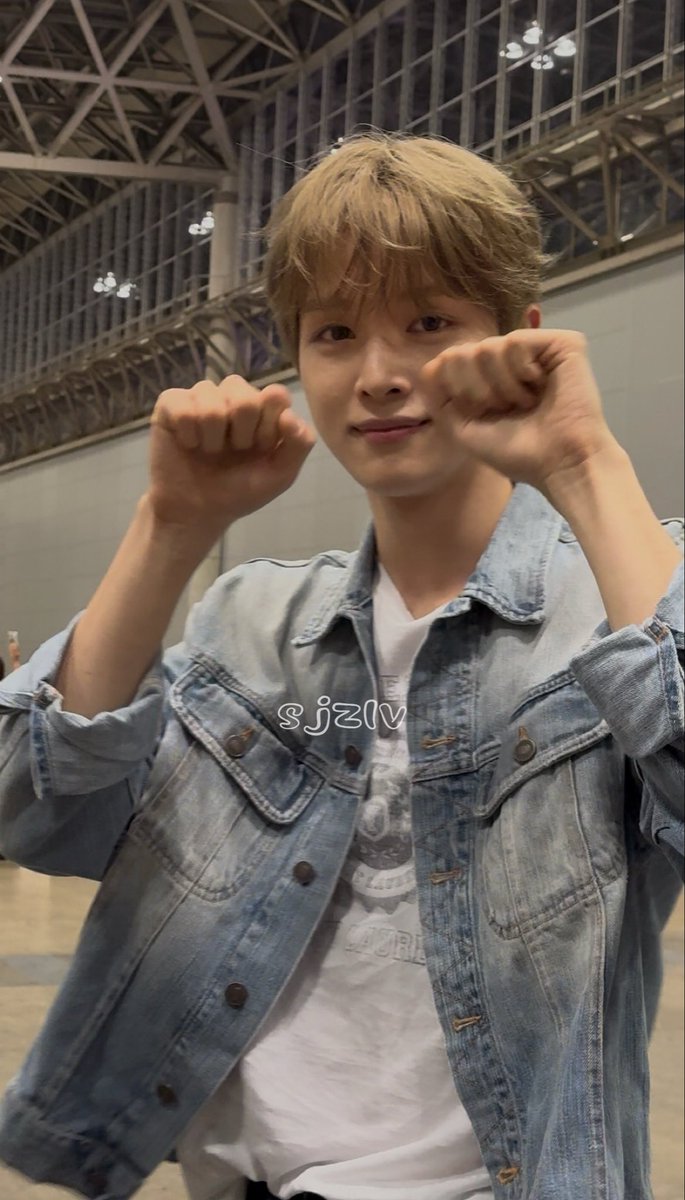 sjzlv's tweet photo. ソ��チャンイかわいすぎるよ😾💕︎
#성찬 #sungchan https://t.co/Refsk7X2MJ