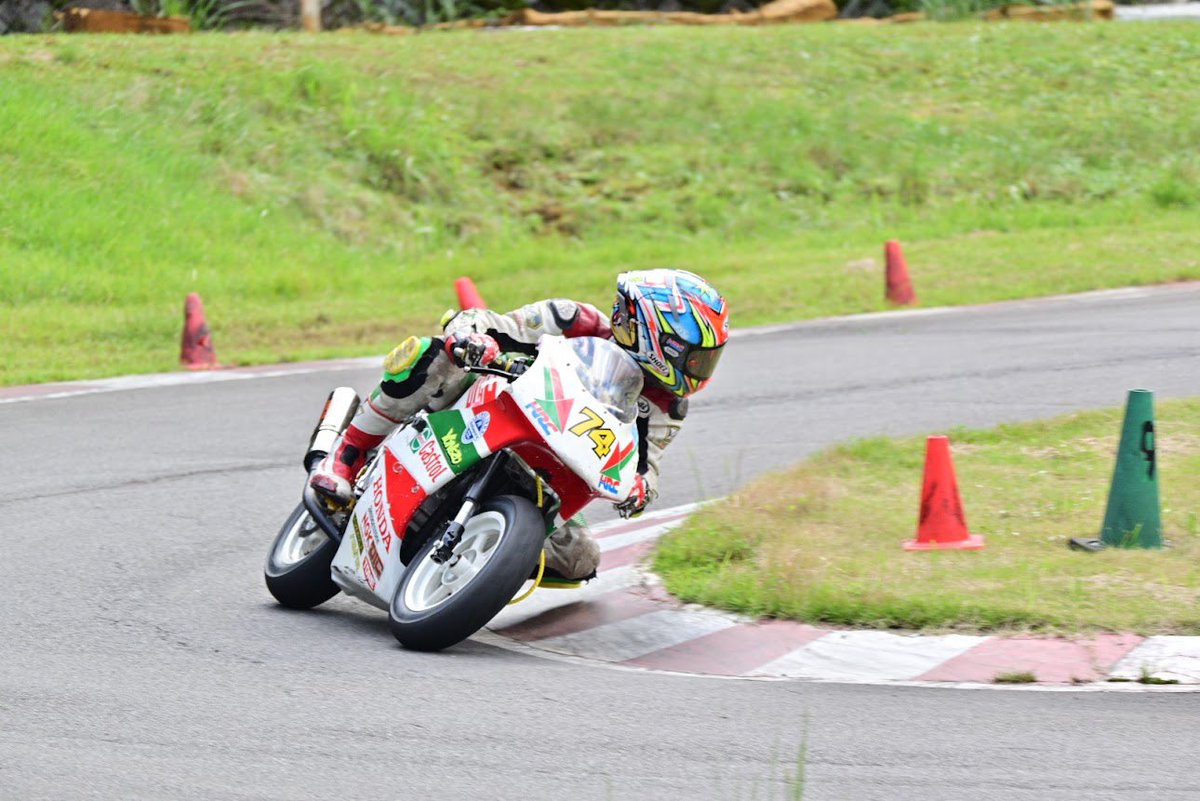 castrol0520's tweet photo. ラー飯能でダブルエントリーしたけどウォーマーの巻き替えがめっちゃ忙しかった笑
でもめちゃくちゃ楽しかったから次も絶対参加したい！！
写真もたくさん撮ってもらえて大満足！！ https://t.co/zP8ar302XK