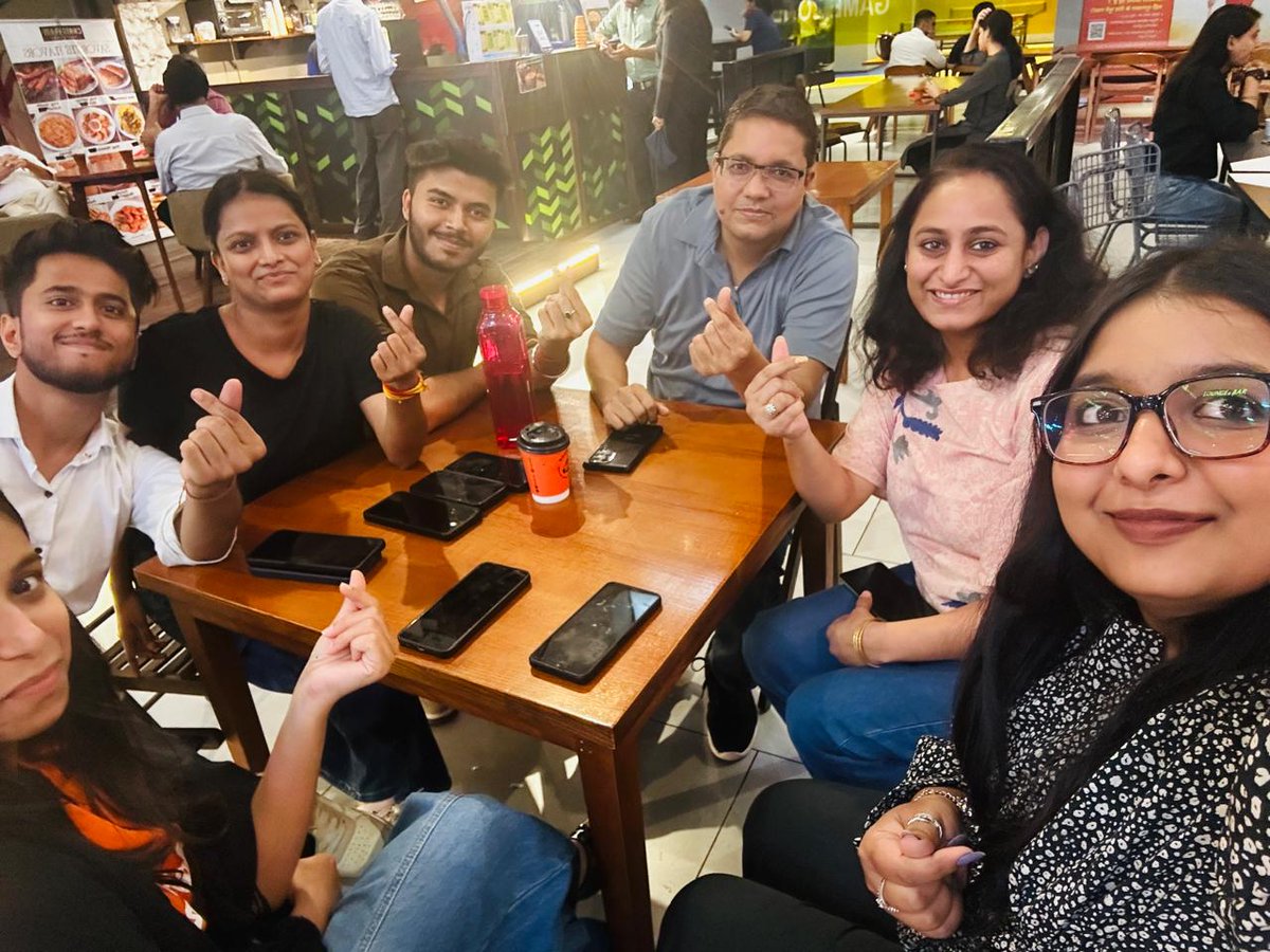 eletsonline's tweet photo. Chai pe Charcha at Elets Technomedia! 

Good conversations, great company, and a few moments of laughter beyond the work desk. Here’s to teamwork, bonding, and making everyday workdays a little more memorable! 

#EletsTechnomedia #ChaiPeCharcha #TeamElets #TeamBonding https://t.co/3lwNnbMPZU