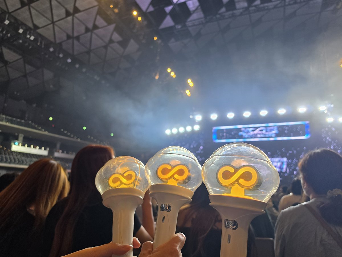 jamong_i23's tweet photo. 무한대집회5 Tokyo Day2 
무집 찐막공 ㅠㅠ 진짜 재밌었고 
성열이 말대로 레전드 인정합니다
으아아아아 앙콘해줘요 ㅠㅠ 너무 아쉬워~ 
추억 빵빵하게 채워갑니당!!! https://t.co/fQexICW04m