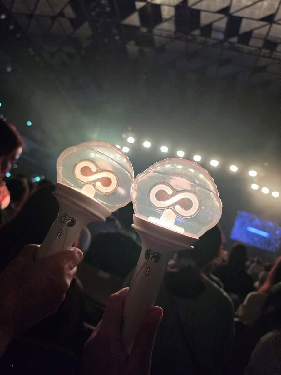 jamong_i23's tweet photo. 무한대집회5 Tokyo Day2 
무집 찐막공 ㅠㅠ 진짜 재밌었고 
성열이 말대로 레전드 인정합니다
으아아아아 앙콘해줘요 ㅠㅠ 너무 아쉬워~ 
추억 빵빵하게 채워갑니당!!! https://t.co/fQexICW04m