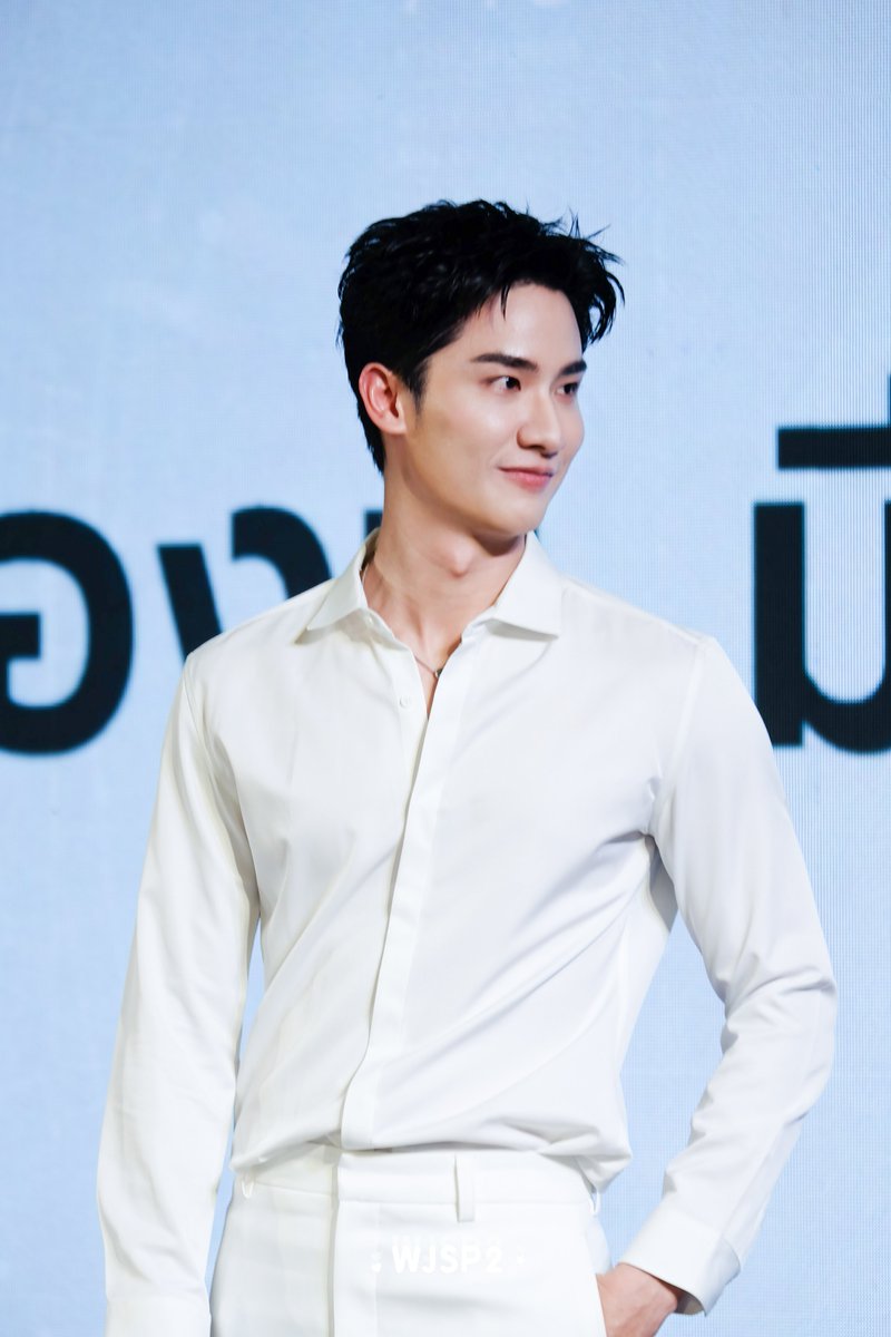 wjsp2's tweet photo. ไอเลิฟเชิ้ตขาววว 🤍✨️

TAY THE TOUCH BLUEPRINT
#TheTouchBluePrintxTayTawan
#Tawan_V https://t.co/9mDRcipxdP