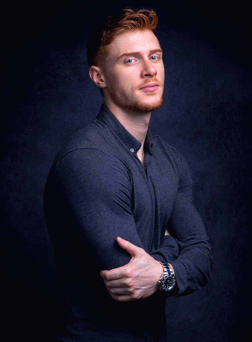 AdamSam30's tweet photo. He's so insanely gorgeous! 🤯 https://t.co/fvH5e38yQP