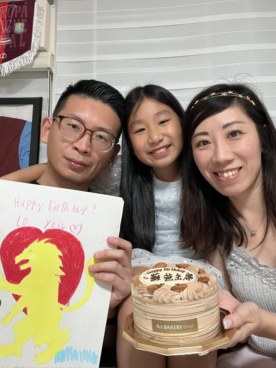 kiddestiny's tweet photo. Happy birthday to me 💜💙
#sofamily #hongkonglions https://t.co/ifE6nrtKl3