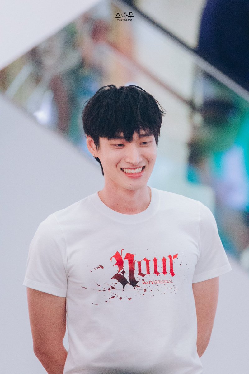 pPinetree8's tweet photo. ดูพิบอสมองฟค.ง่ะ 🥹🫳

#NOURTheSeriesEP7 https://t.co/WStV5WWmn1