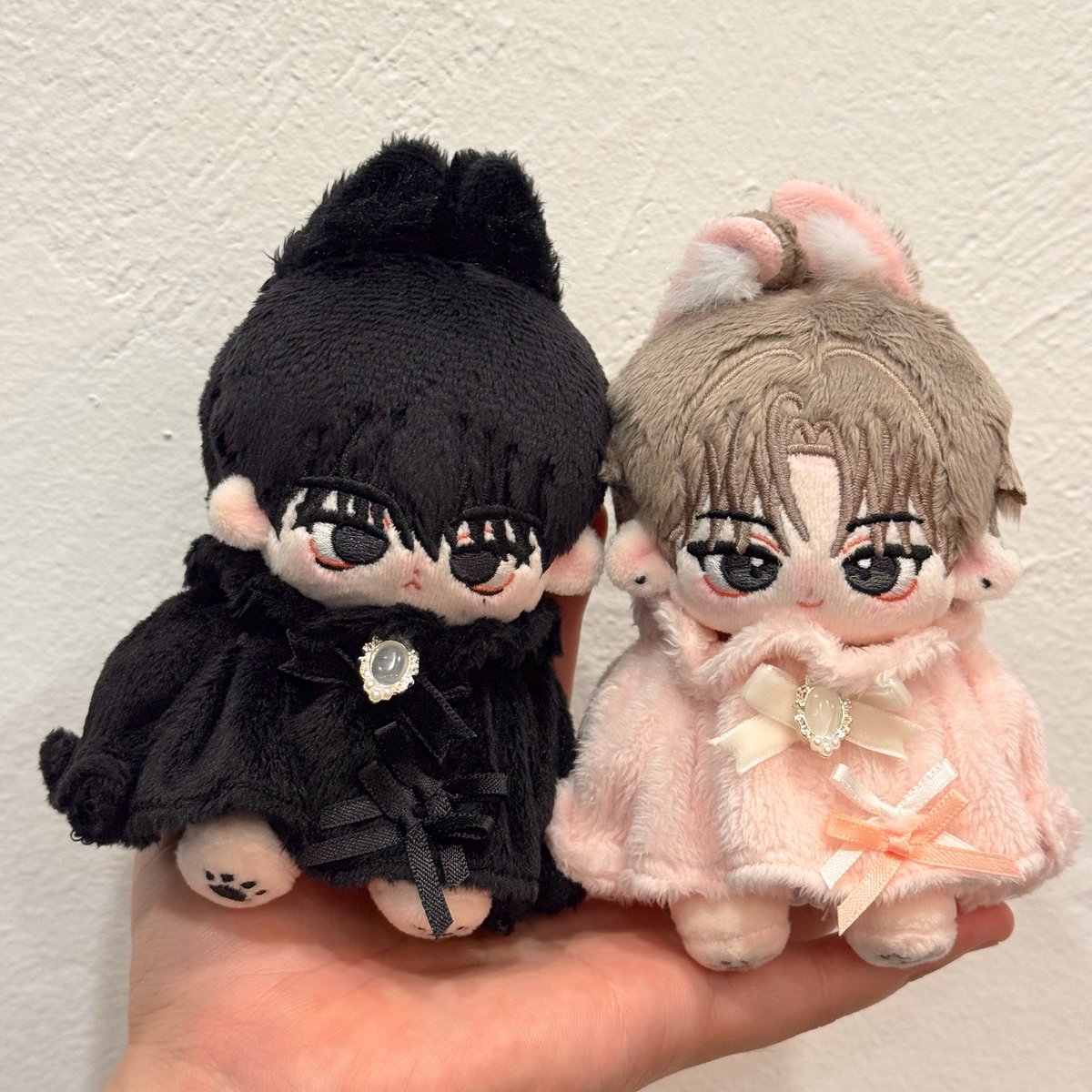 biblica_timez's tweet photo. 에프렘클로젯탐나서 래요꺼 뺏음(?)
옷이 넘 부들부들하구 조하🥺🖤🤎 https://t.co/xem0JTxkFV