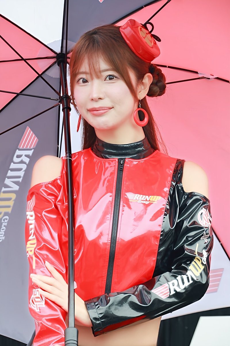 gambatyukichi's tweet photo. 2026.9.20 スーパーGT第6戦菅生
決勝日ピットウォーク

朝倉咲彩（@littlewhite_saa ）さん

#朝倉咲彩
#さあちゃん
#RUNUP https://t.co/Ri3pFSnTNv