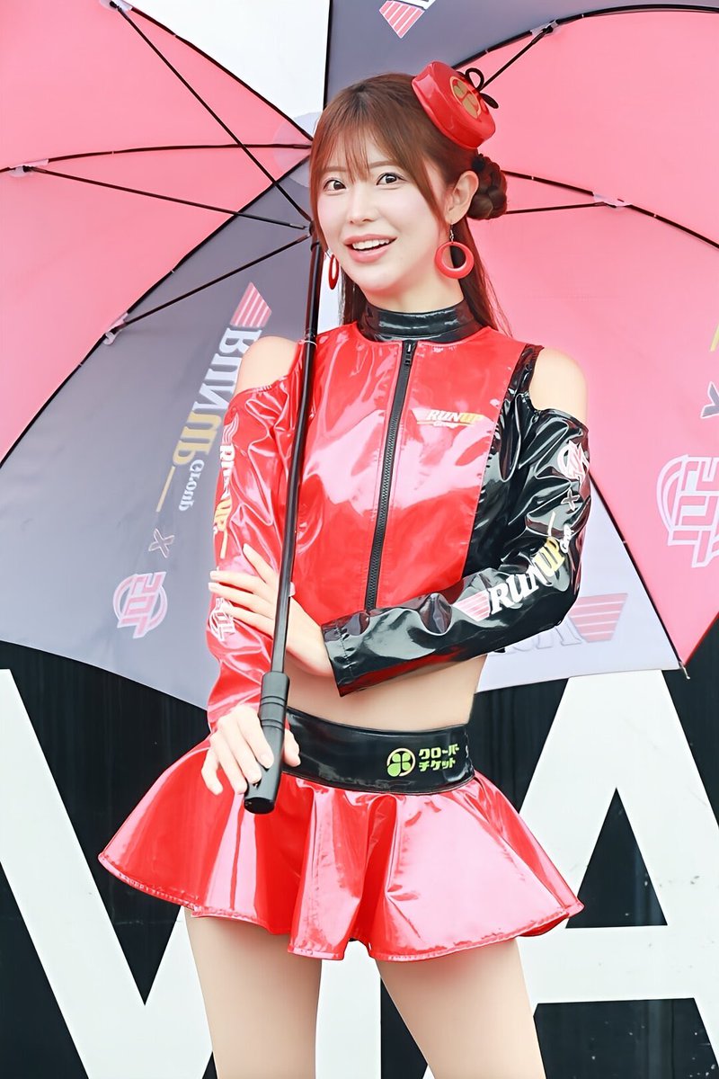 gambatyukichi's tweet photo. 2026.9.20 スーパーGT第6戦菅生
決勝日ピットウォーク

朝倉咲彩（@littlewhite_saa ）さん

#朝倉咲彩
#さあちゃん
#RUNUP https://t.co/Ri3pFSnTNv