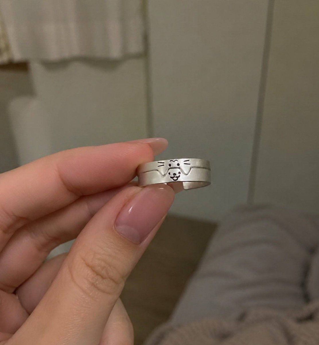 torokuta's tweet photo. HAH INI LUCU BANGET... cincin buat couple atau sahabatan, cantiknyaaa mana murah lagi 🥹 https://t.co/V7Bk7413Bq