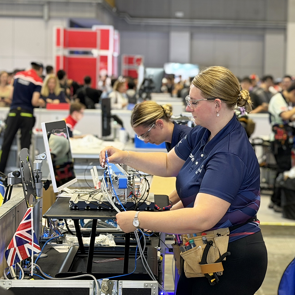 WorldskillsJ's tweet photo. 第48回技能五輪国際大会「メカトロニクス」職種 日本代表選手！
山崎 颯大 選手［トヨタ自動車株式会社］
#WorldSkillsJapan #WorldSkills  #Mechatronics https://t.co/T7c73renOh