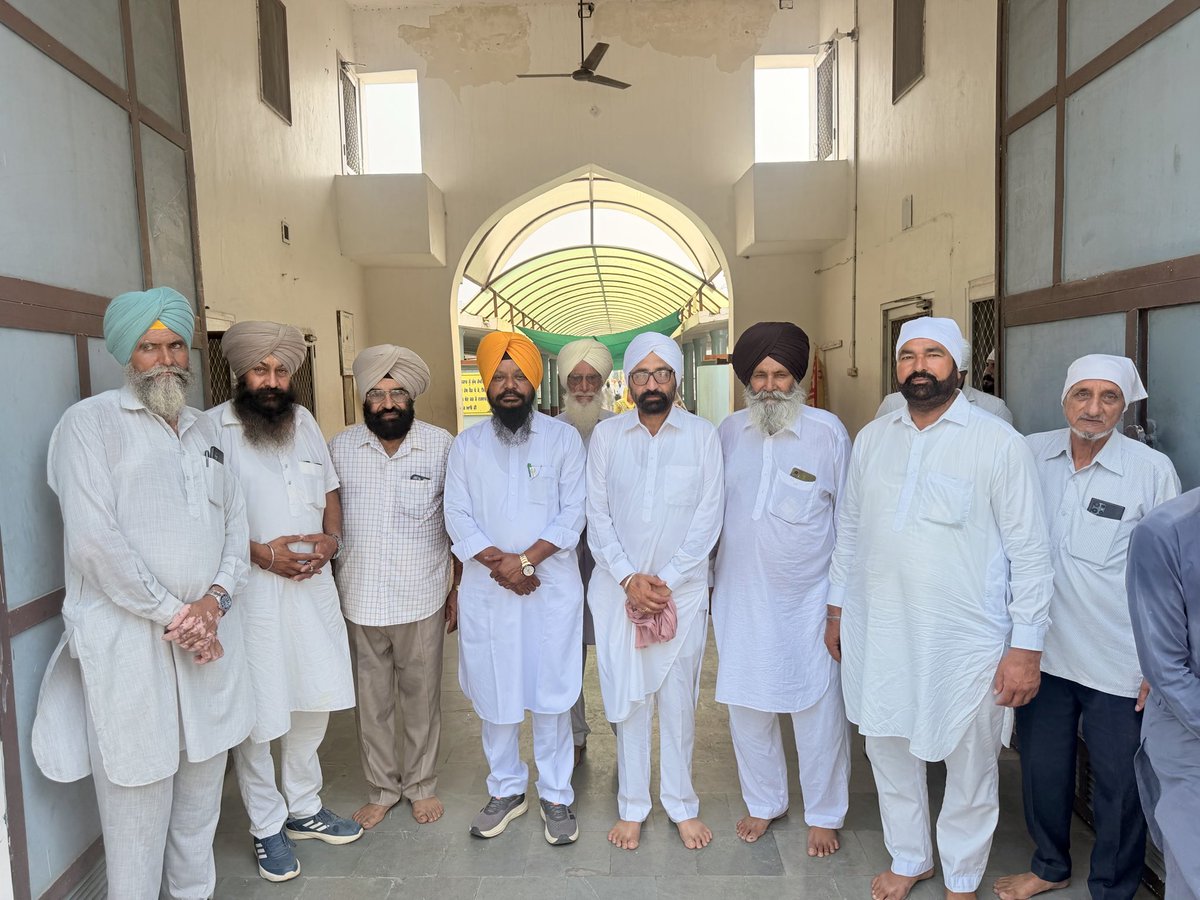 bilaspurmanjit4's tweet photo. ਹਲਕਾ ਨਿਹਾਲ ਸਿੰਘ ਵਾਲਾ ਦੇ ਵੱਖ-ਵੱਖ ਪਿੰਡਾਂ ਵਿੱਚ ਖੁਸ਼ੀ ਅਤੇ ਸੋਗ ਦੇ ਸਮਾਗਮਾਂ ਦੌਰਾਨ ਹਾਜ਼ਰੀ ਲਗਵਾਈ। https://t.co/Fl4Ru6uBeb