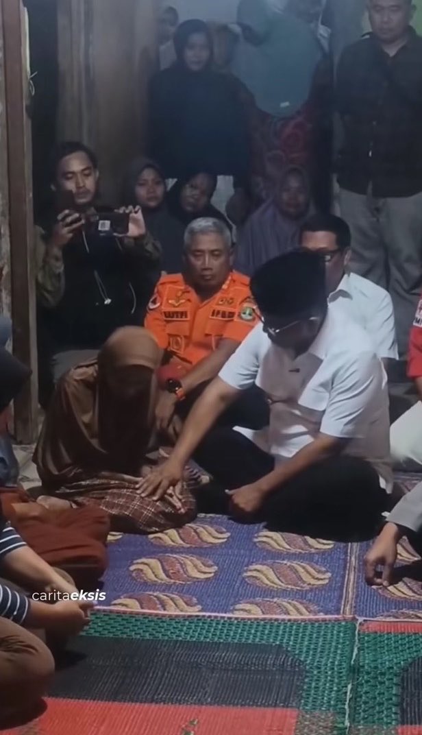 kysanagisa's tweet photo. ga berhenti nangisin ini daritadi
sedih banget ya allah😭😭😭
semoga abah diberikan tempat terbaik di sisi Allah serta keluarga yg ditinggalkan diberikan ketabahan, kekuatan, serta keluasan rezeki🥹 https://t.co/4Ue2GGLWaU