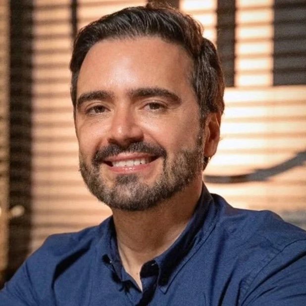 forumeplay's tweet photo. Alessandra Negrini será uma das protagonistas da próxima novela das sete da Globo. Ambientada em São Paulo, a trama de Daniel Ortiz tem o título provisório de #ElasQueLutem e está prevista para estrear em março de 2027, substituindo Por Você.

A atriz, de 56 anos, está há quatro anos sem fazer novela. Seu último trabalho foi em Travessia, exibida no horário das nove em 2022.

🗞 Extra