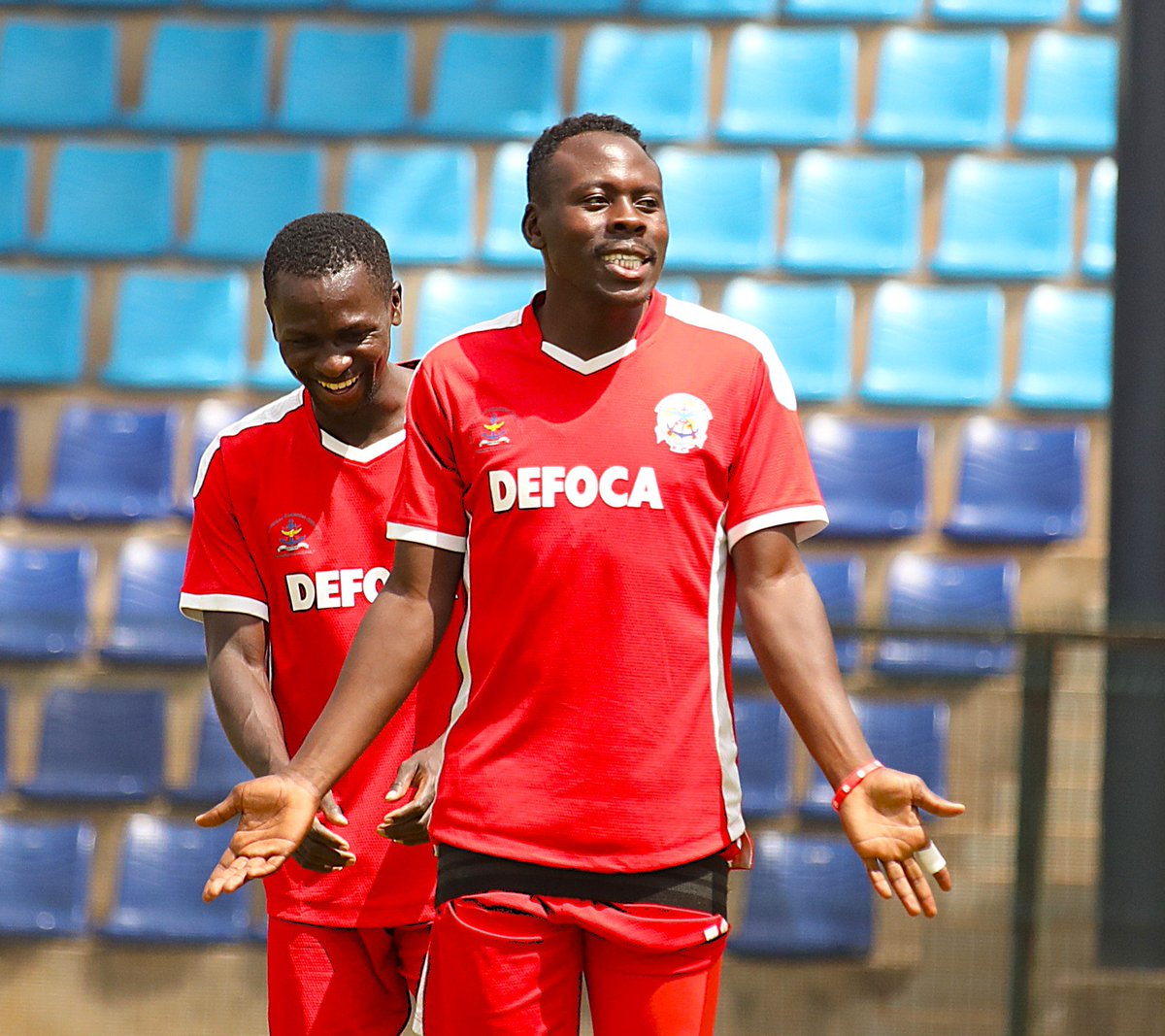 UlinziStarsFC's tweet photo. π΄βͺβ« | Just pure grit in today's training.
#GBUS
#TwendeGame
#SportPesaLeague https://t.co/upN7gdZfL2