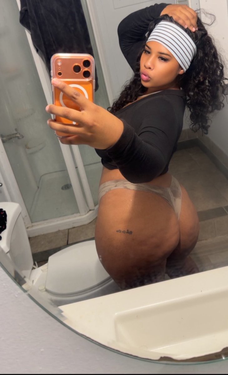 bubleissss's tweet photo. hoy disponible para encuentros y videollamadas, sexting disponibles🫣, ven aprovecha una noche conmigo 😩resérvalo papi, no pierdas la oportunidad 😘😏 https://t.co/0c0ls1Mj8N