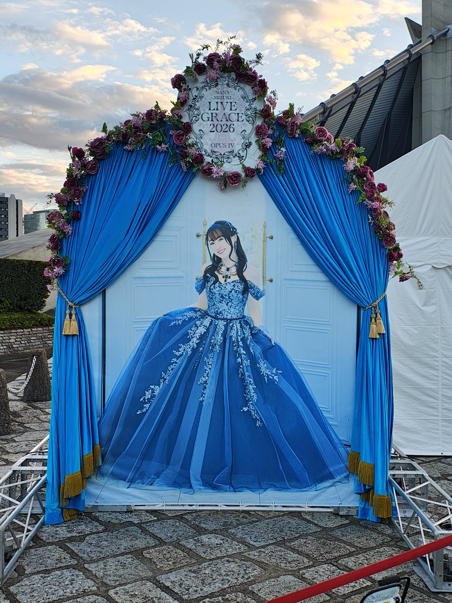 dimeman77's tweet photo. 二日間お疲れ様でした、また来年！
両日共に弦カルのダブアン曲が最高でした。
#水樹奈々
#LIVE_GRACE_4 https://t.co/Le1XqsRi3L