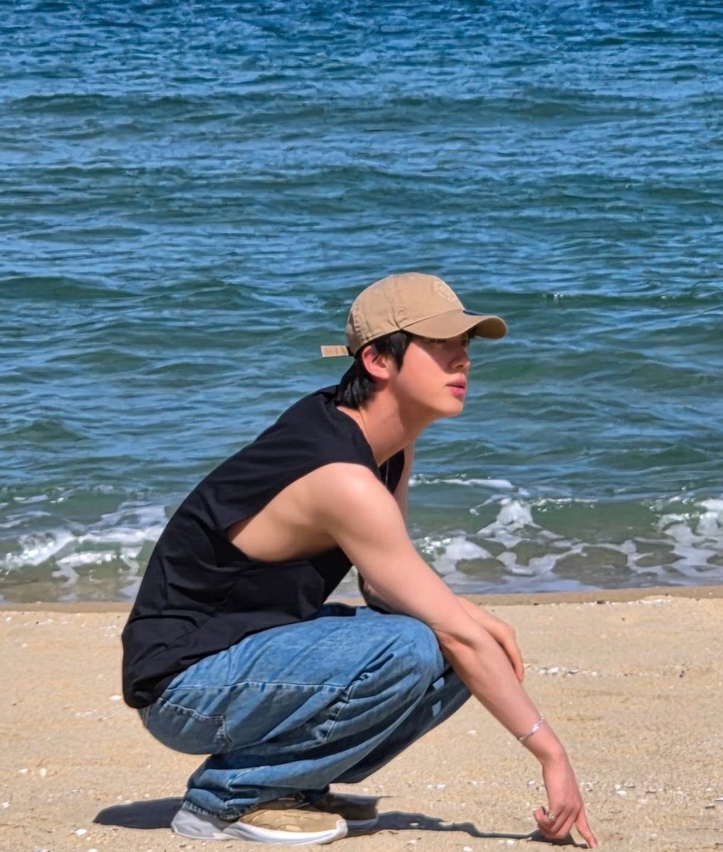 jinjoo_bts's tweet photo. #jin 🌊 https://t.co/ptkmwWgFr6