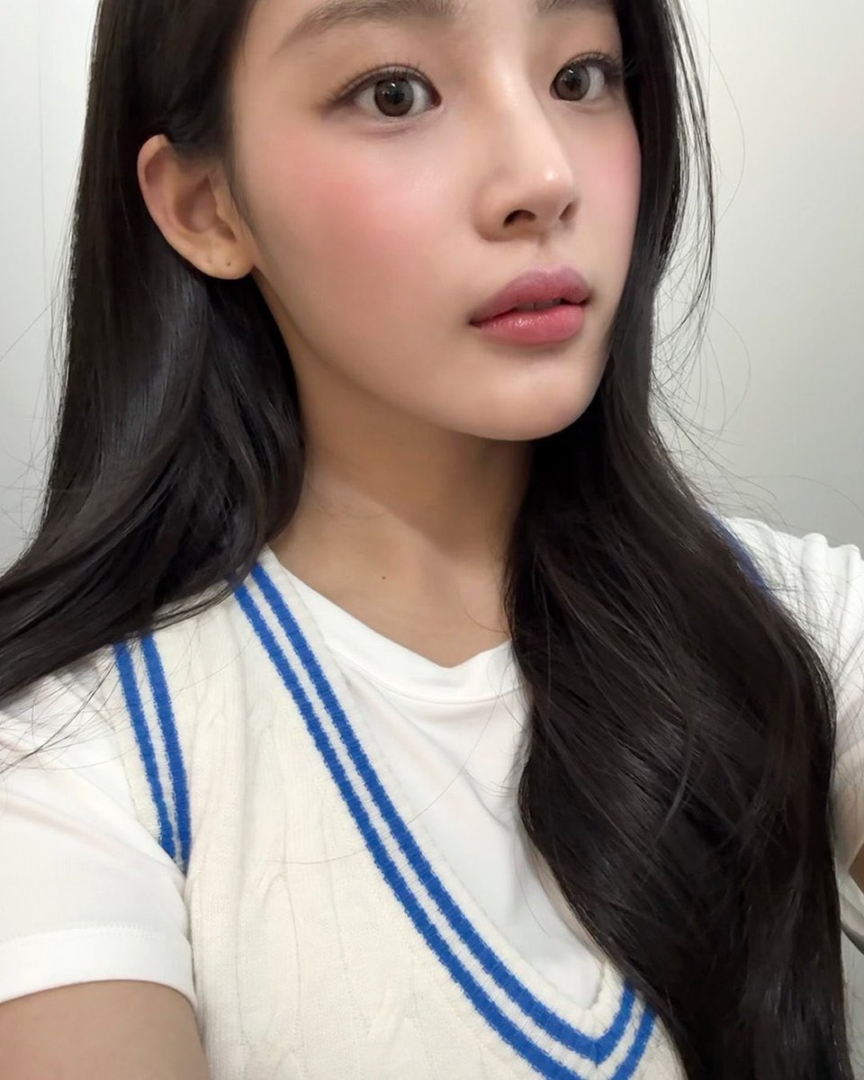 Minzjii's tweet photo. malam! https://t.co/VSQ6bORbWS