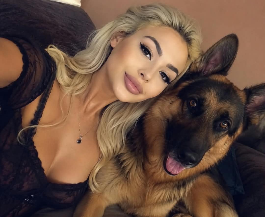 KnottiAva's tweet photo. Your dog mom🐶🐾❣️ https://t.co/K6mOCU21BF