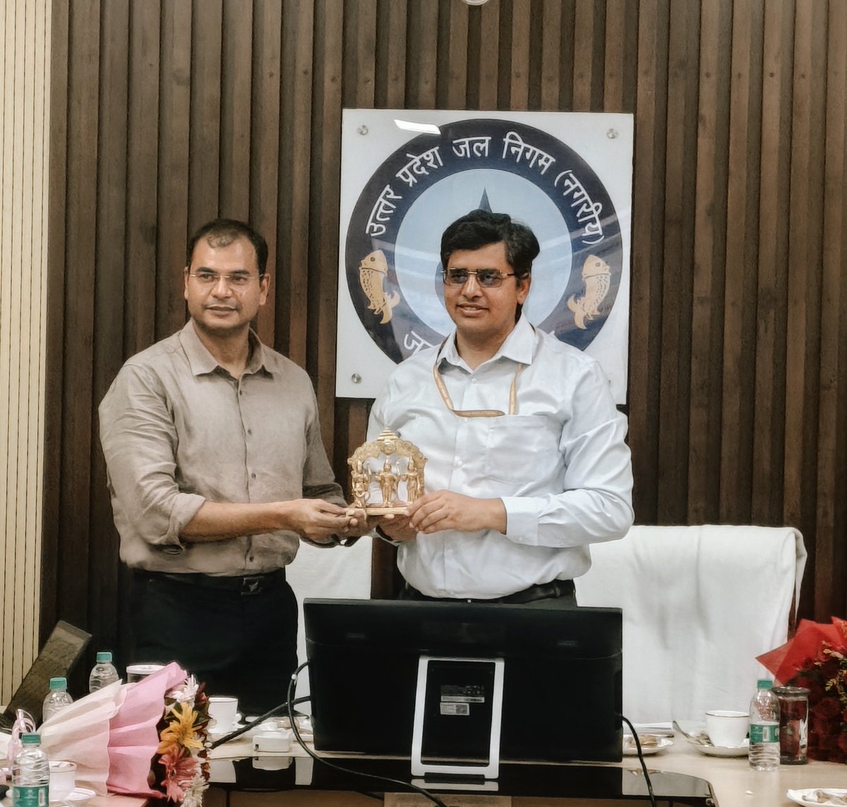 JalUttar's tweet photo. MD Shri Masoom Ali Sarwar, alongside Director, AMRUT Mission UP, convened for a high-level review meeting to strengthen inter-departmental synergies and accelerate key urban water and infrastructure projects across Uttar Pradesh.
#UPJalNigam #AMRUTMission #UrbanDevelopment https://t.co/Fak9cvsJ6t