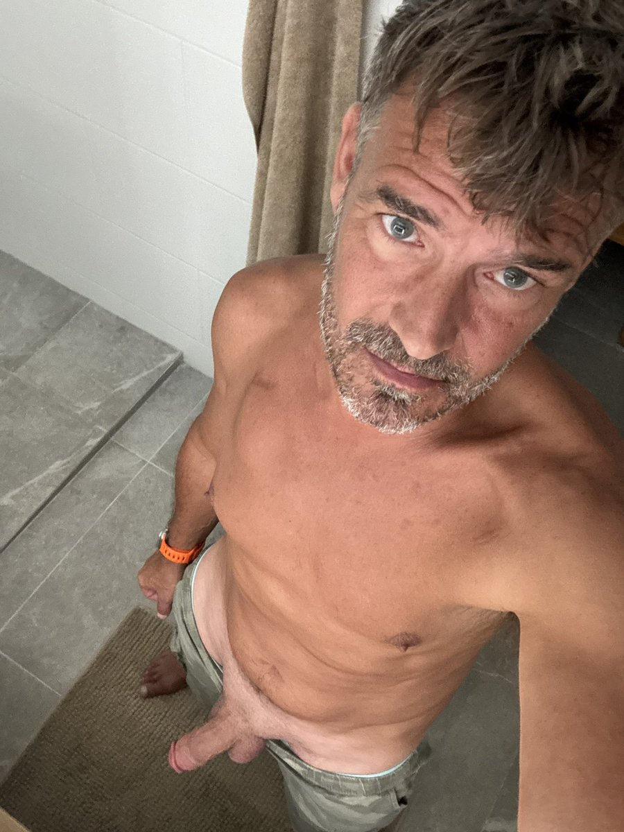 TheRealShue's tweet photo. Bi gooner dad here looking for other gooners to trade. Dm open https://t.co/LCNEhJshrs