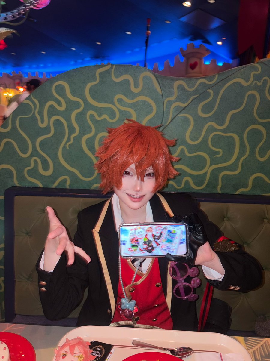 pann21_3's tweet photo. アウパしました！
今年初Dハロはポラでいました❤️
めっちゃたのしかった！！

ちなみにこれは友達のガチャをうちが回したら❤️でて「俺が出した！」ってしてる図
#Dハロ仮装2026
#Dハロ仮装ツイステ https://t.co/tKzYS7KuMY