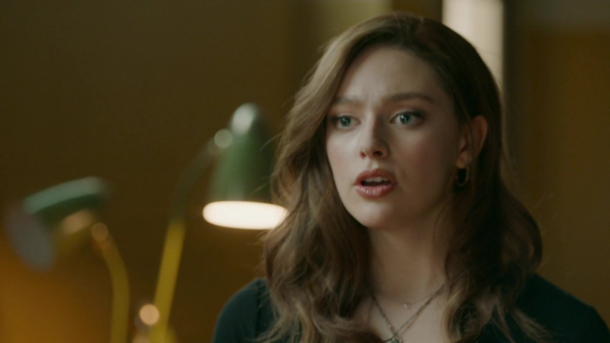 ofsunsh1ned's tweet photo. #HopeMikaelson played by #DanielleRoseRussell https://t.co/rtXRiln0yQ