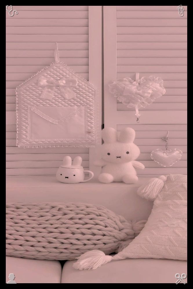 HKDNHSN's tweet photo. 🏟Raspberry pancakes Sweetness, joyMia took photos of the lighthouse, of the selfies on the walls, of the people who visited, and she created a photo series titled “The Selfie Legacy.” The series was exhibited in galleries all over the world, introducing the story to a ne https://t.co/QHgreZVvO8
