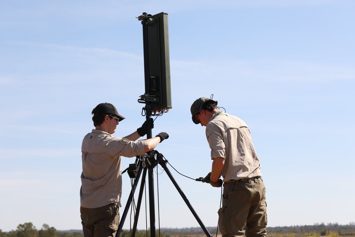 EUDefenceAgency's tweet photo. EU OPEX will start in 🇵🇹Portugal next week.
To get ready and heat up the experimentation area, we invited the finalists of the Sentinel Strike challenge to compete and test their systems.
➡️ https://t.co/VdndXnuBUA
@Exercito_pt #EUOPEX https://t.co/Rq3AFPCvpu