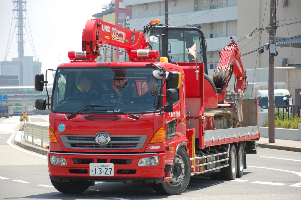 xx_tp_'s tweet photo. @zb987654321bb 説明不足でしたね。
この阿倍野RWの、重機ではなく搬送車の方が不能の際は 大消RW30の搬送車が代わって重機を搬送し、全地形対応車はそのまま車庫に残置されます。 https://t.co/poaHvjF7fp
