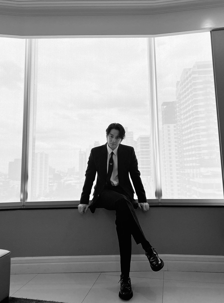 KllMBUM's tweet photo. At that time, between U and Me in Bangkok. https://t.co/gBqvqFEhAQ