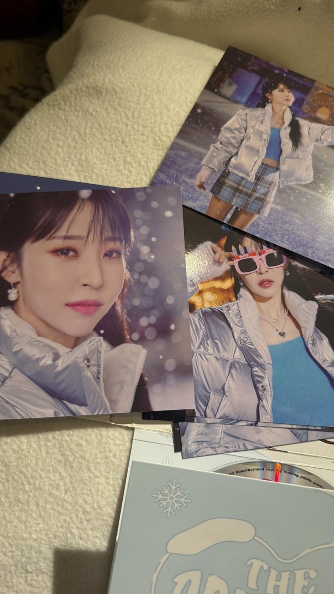 ainxsyaa_'s tweet photo. WTS MOONBYUL THE PRESENT
CD Never used
Rm 30 incl postage
*MALAYSIAN BASED (preferred semenanjung) ONLY 
RTS: simpan duit
NOTE: including 3 PC 
#MAMAMOO #SOLAR #MOONBYUL 
@PasarMamamoo https://t.co/zdh78fE1Q7