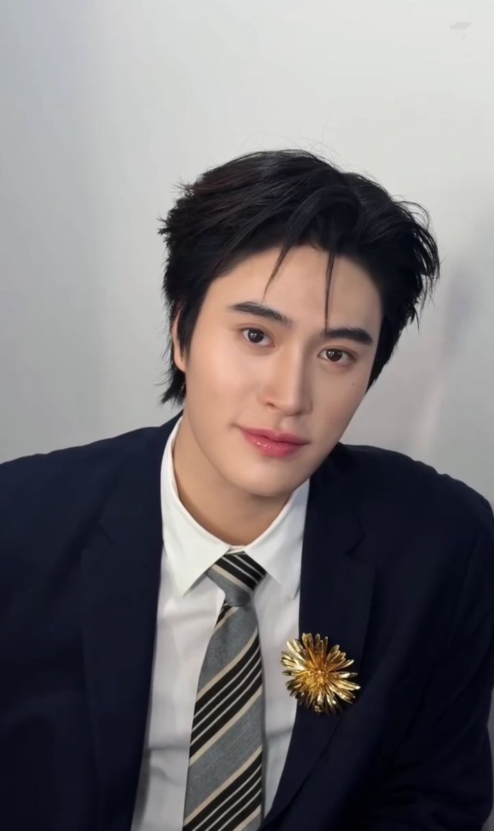 tianxmini's tweet photo. หล่อจิ้มลิ้มตาแป๋วๆ หล่อได้น่ารักมากจริงๆ คุณหนูชาเนล ✨💓

#CHANELXGEMINI 
#Gemini_NT #เจมีไนน์ https://t.co/iuelt20QeH