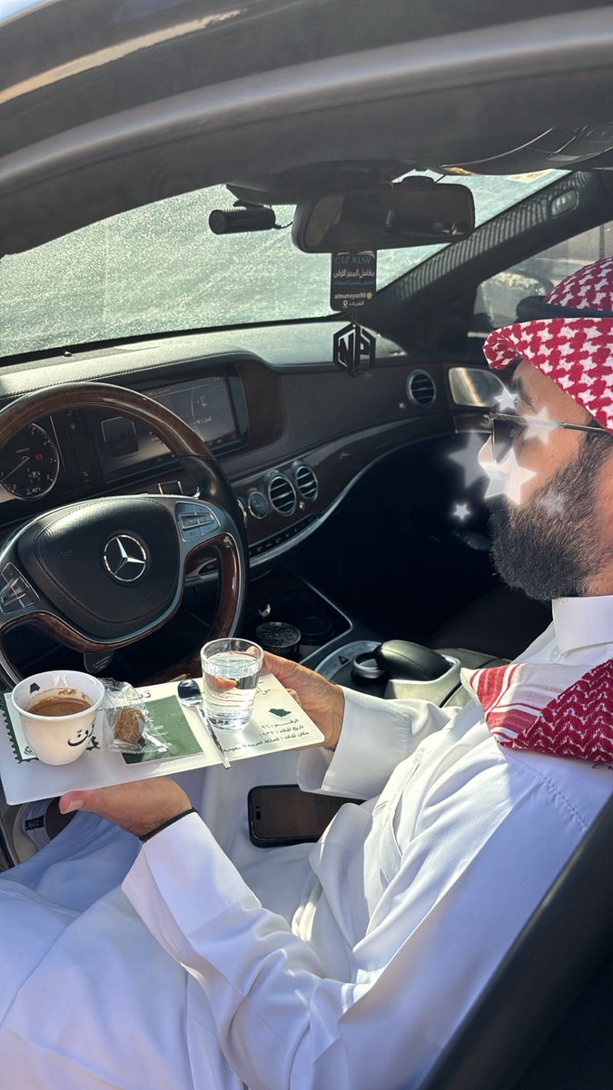 r__1421's tweet photo. « أنا معزّي صفوة أولاد وايـل
نسل الرجال اللي كثيفٍ فخرها »🇸🇦♥️.
- الملك عبدالعزيز آل سعود رحمه الله https://t.co/eYEFBlt54X