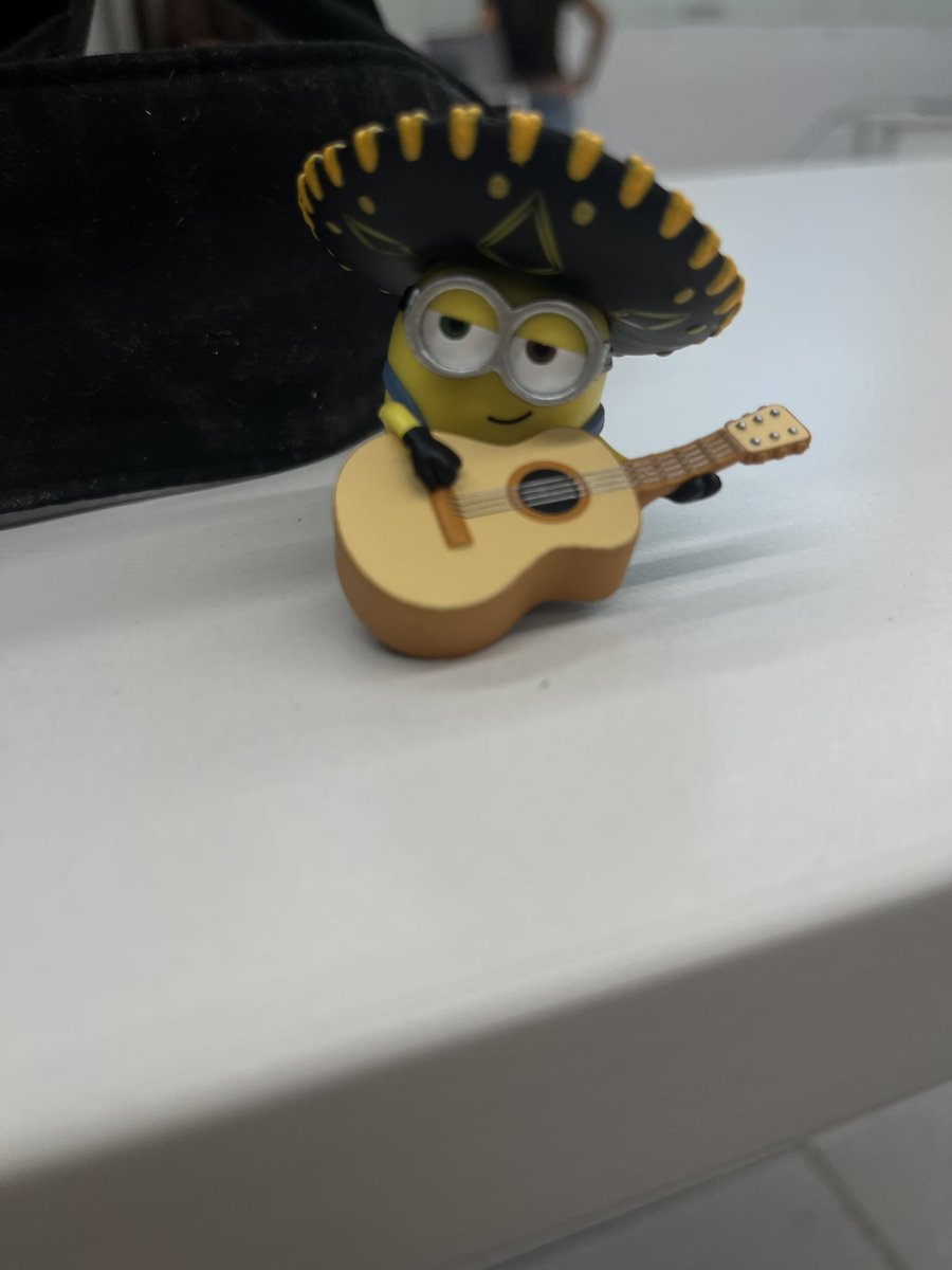 leminion88's tweet photo. look what my friend gifted me from japaaaan https://t.co/Dvw2gDfhf4