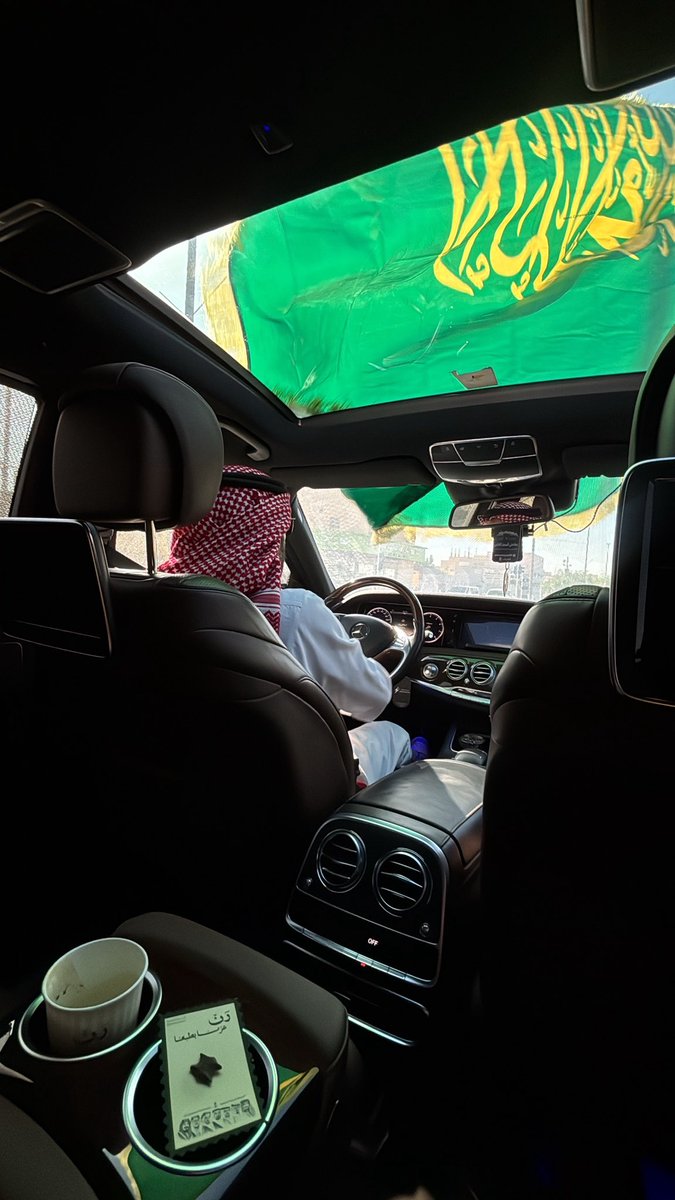 r__1421's tweet photo. @m_0ao تصويري .. https://t.co/qI3HnGiYt6