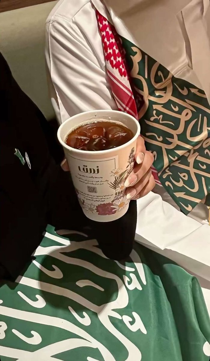 mie9n's tweet photo. « عاشقينك
من دفا الصحرا إلى عالي الجبال » https://t.co/gtKalIIZg0