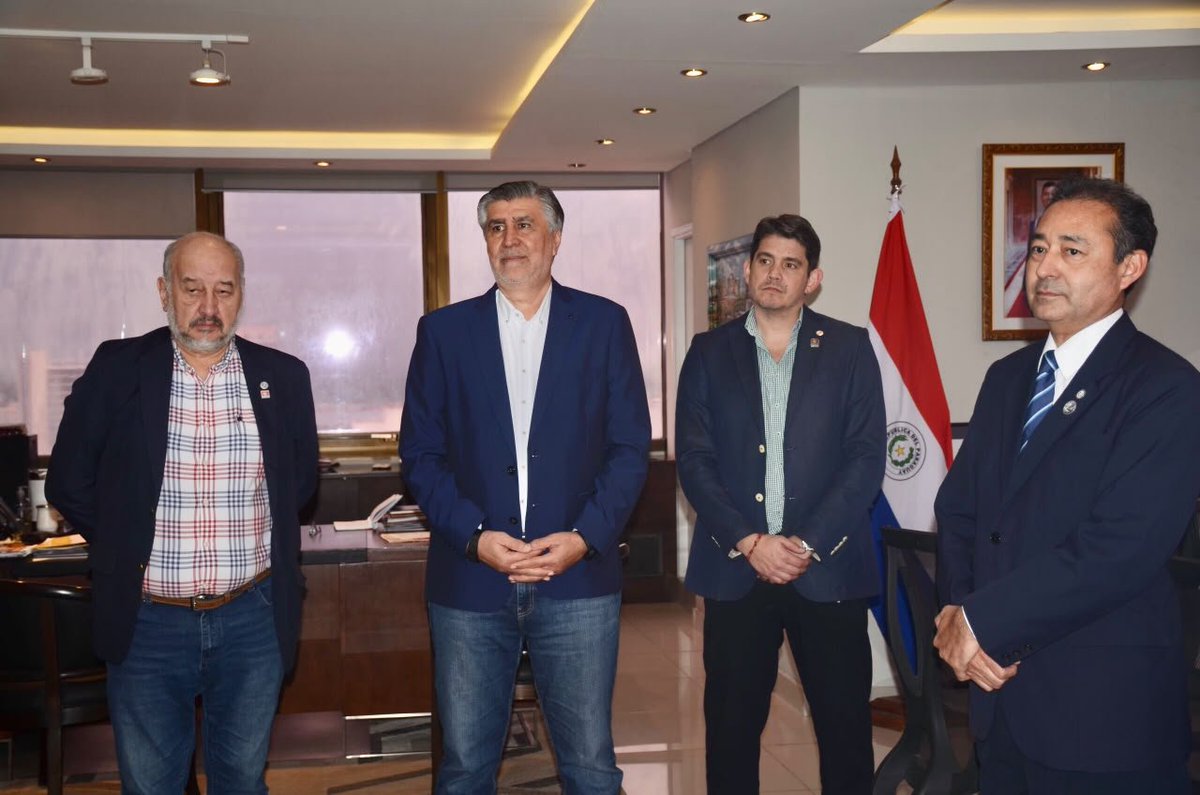 conatelpy's tweet photo. 🇵🇾🤝🇰🇷 CONATEL recibe visita técnica de Misión de KOICA  y del Ministerio del Interior para el fortalecimiento del  Sistema 911

En el marco del “Proyecto de Mejoramiento del Sistema 911 y Elaboración del Plan Maestro de Seguridad Pública de Asunción” https://t.co/YDtuaaPGBM