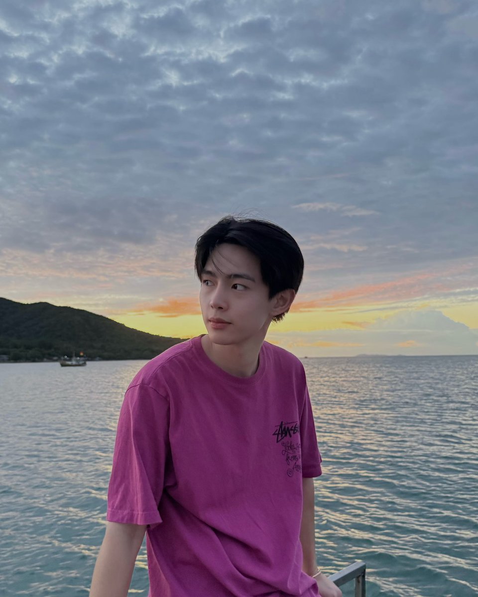 Littlelnwza007x's tweet photo. คนใหม่มานานแล้ว 🤭 https://t.co/sk4YJL7ZUP