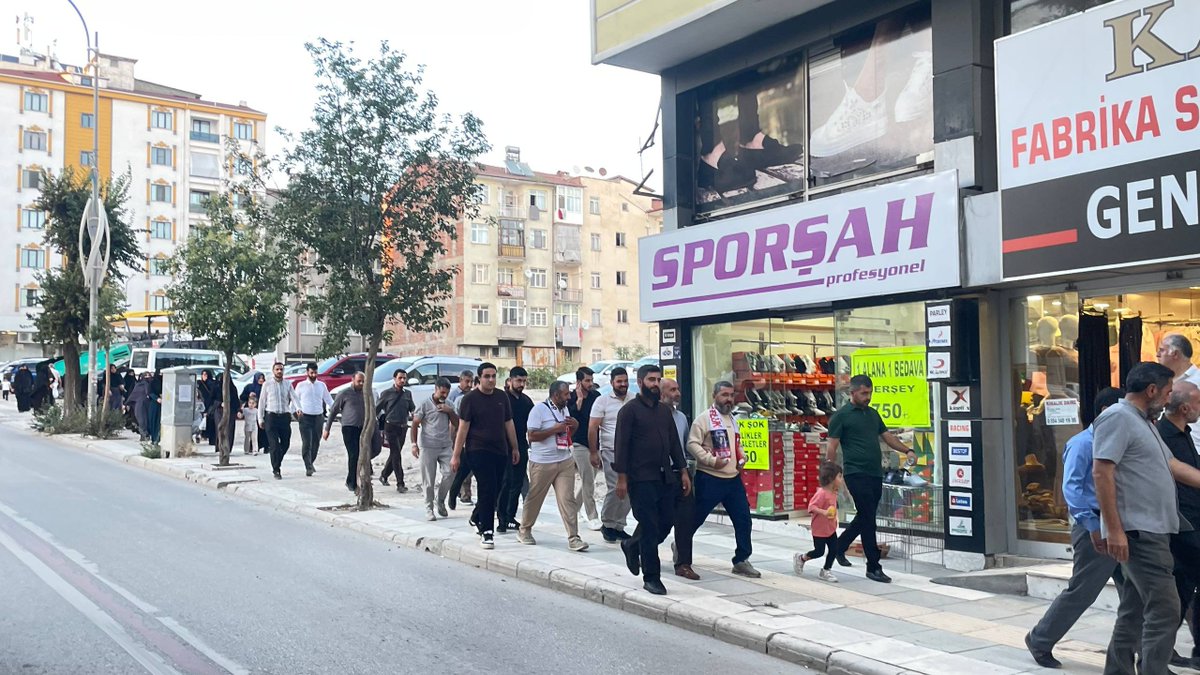 furkanhareketiT's tweet photo. Cezaevlerindeki hak ihlallerine, uygulanan tecride ve üzerimize atılan iftiralara geçit vermeyeceğiz. Haksız bir şekilde tutuklanan hocamız ve kardeşlerimiz için, adalet tecelli edene kadar meydanlardayız! 

AlparslanHocaya Özgürlük 
SemraHocaya Özgürlük 
FurkanHareketi Tertemizdir 

📍 Elazığ