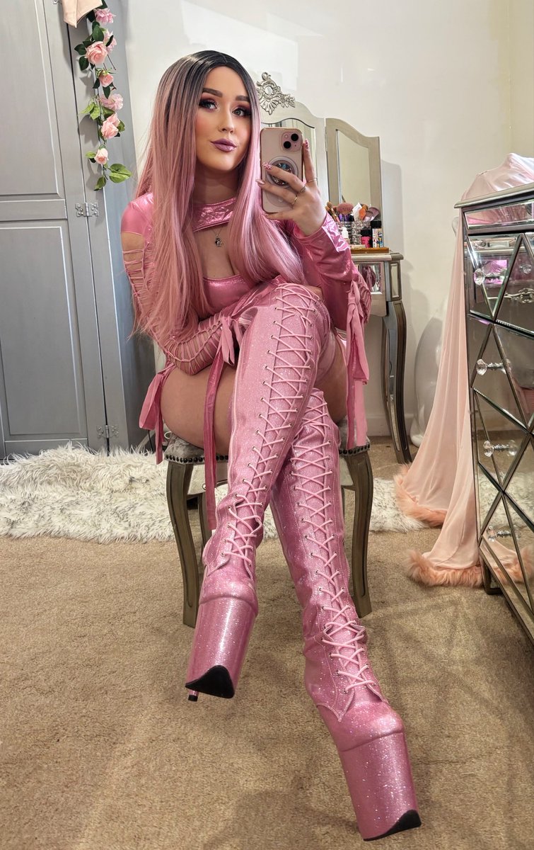 GoddessK1tty's tweet photo. I’m not an expense, I’m an investment 💅🏼 https://t.co/EznV9ZhANV