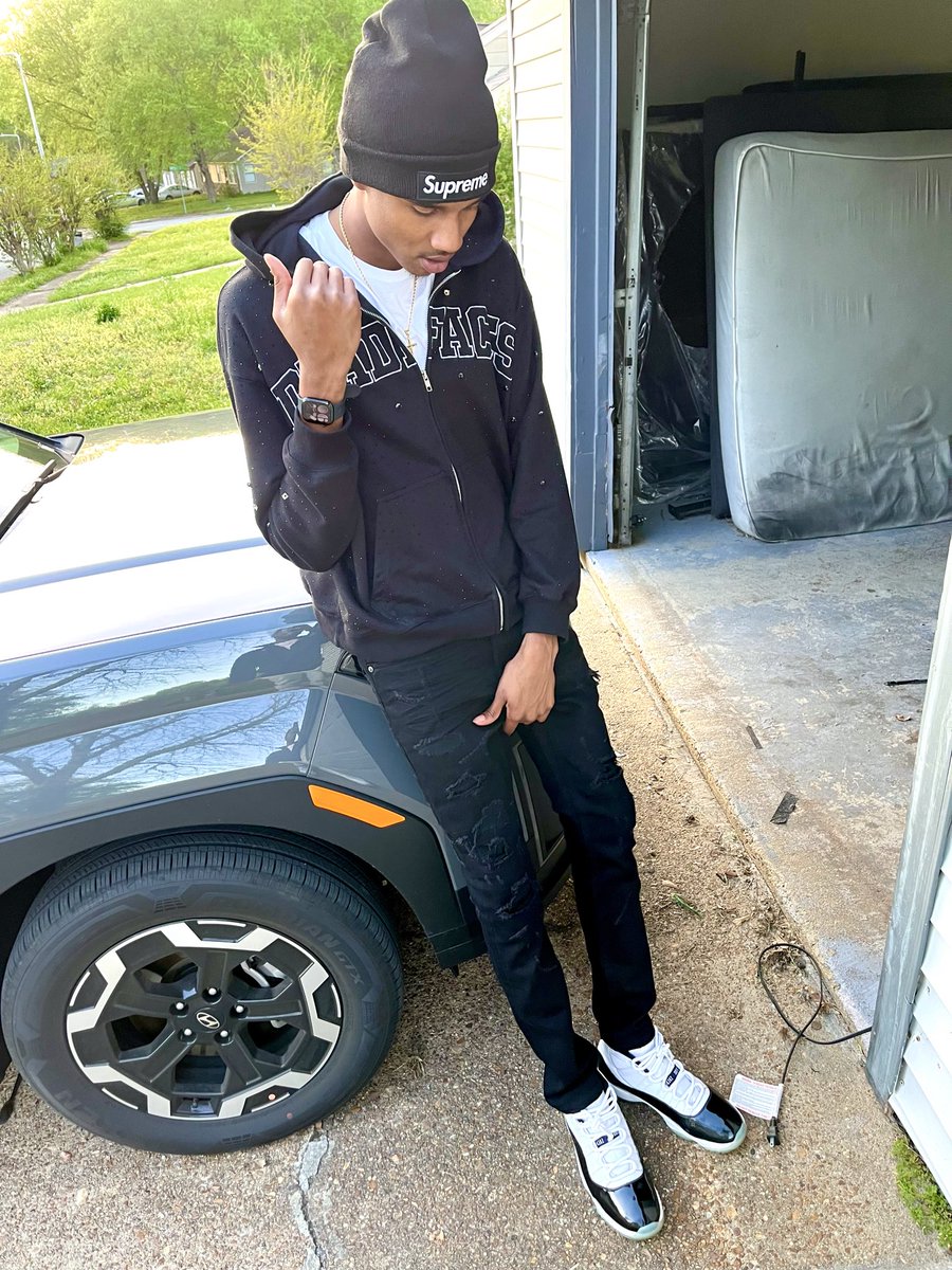 davis_ja51933's tweet photo. Never the type to do too much the hOse gone go off the facecard junt🖤🥷#facecard #shinegod #popit #memphis #gaveitjunt https://t.co/X6iNndol2A