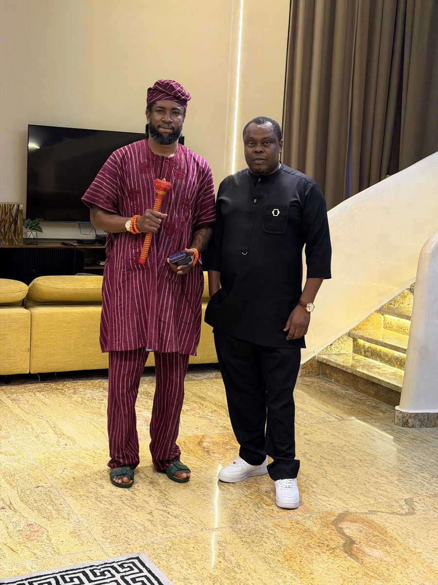 bankulli's tweet photo. Congratulations Abu Abel Presidential The new Aare Borokini of Sonyindo Land Sagamu you are forever blessed in all your endeavors ❤️🦅 https://t.co/xUh7PVDD6f
